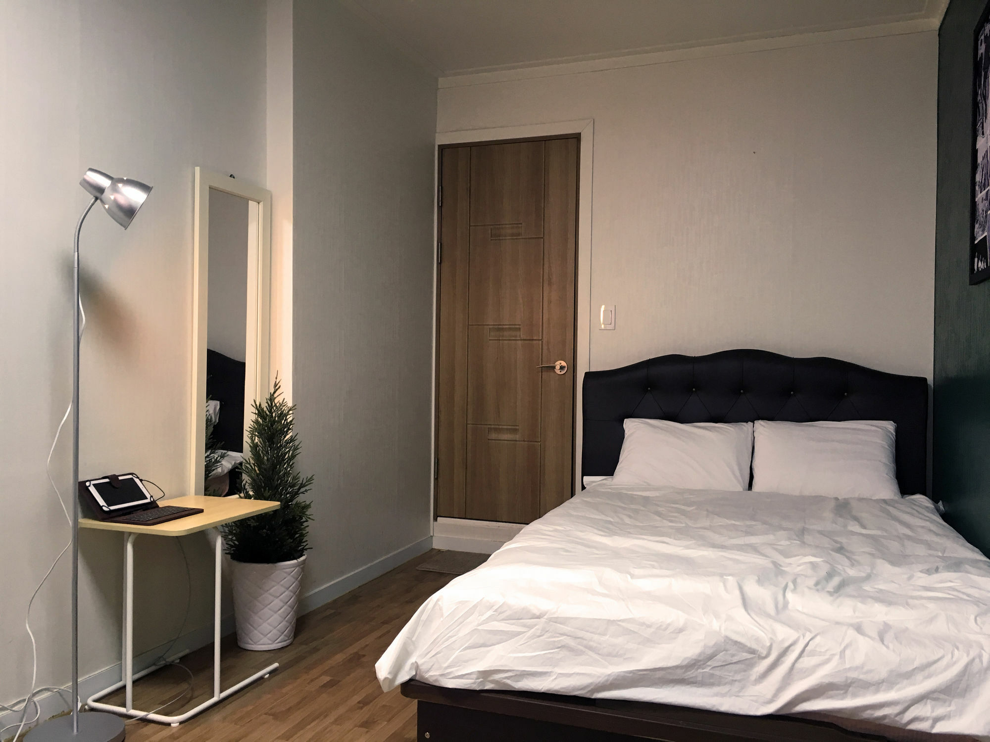 Hongdae Nanu Guesthouse Kpop Сеул Екстериор снимка